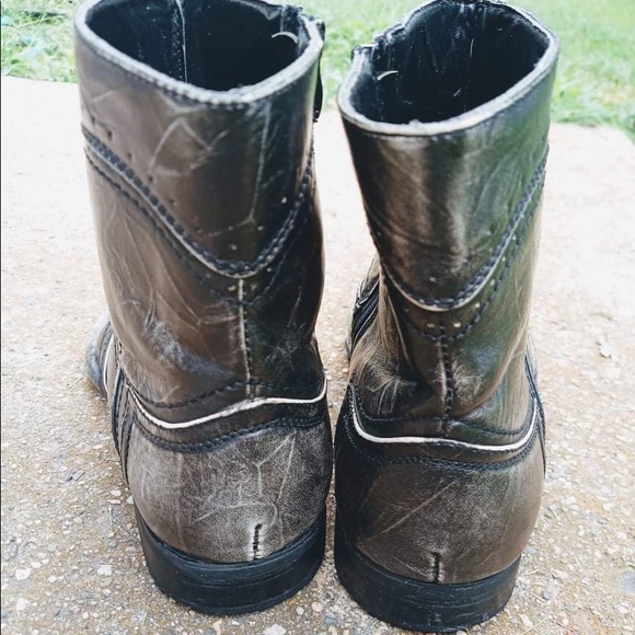 Men’s Boots Size 10.5. Men’s Short Black Boots. - Picture 5 of 13